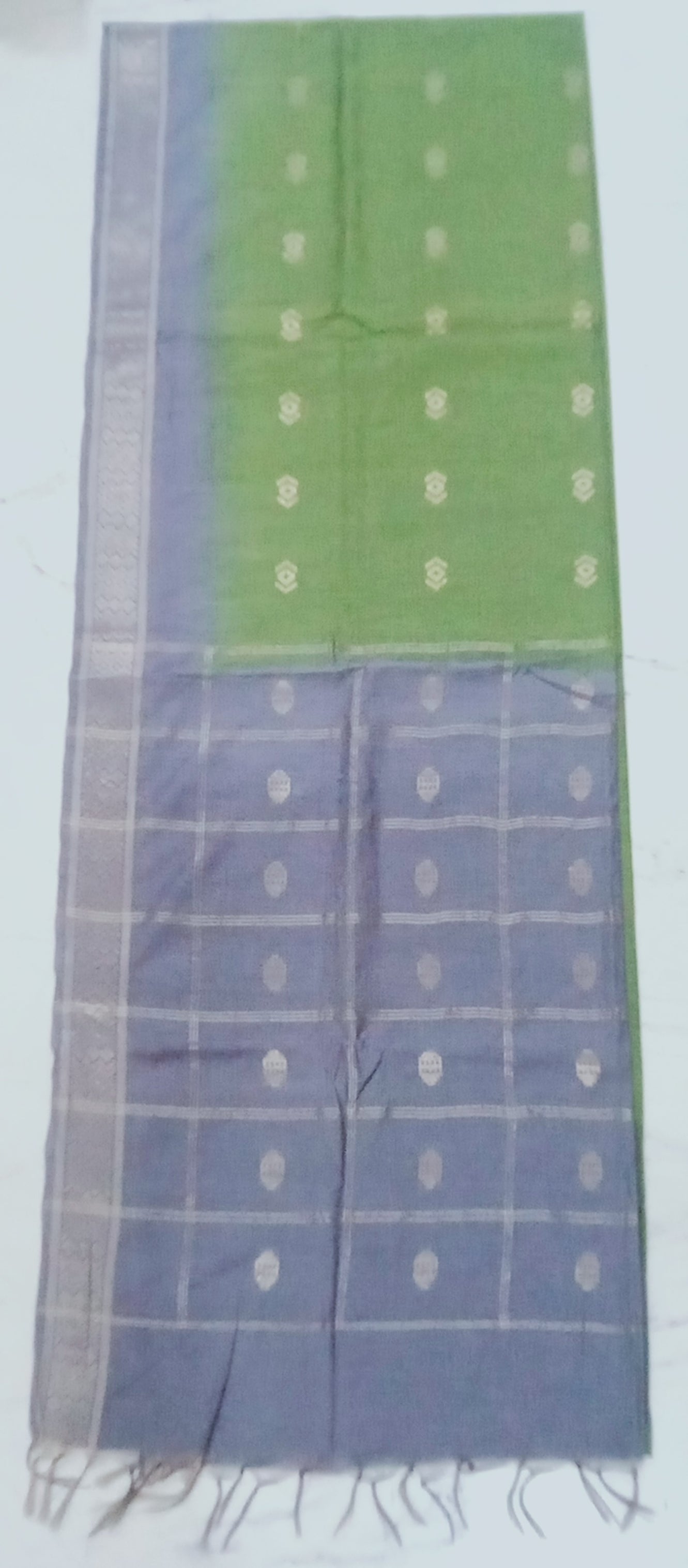 Linen Two Color shaded Saree (Box Pattern)