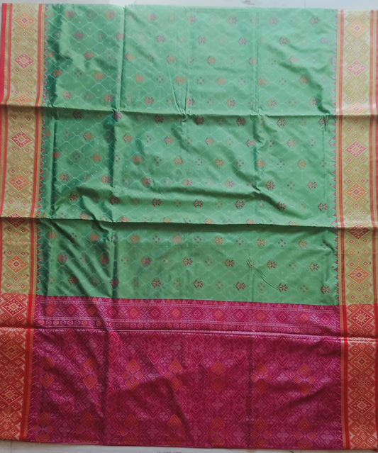 Silk with Diamond  Pattern Border