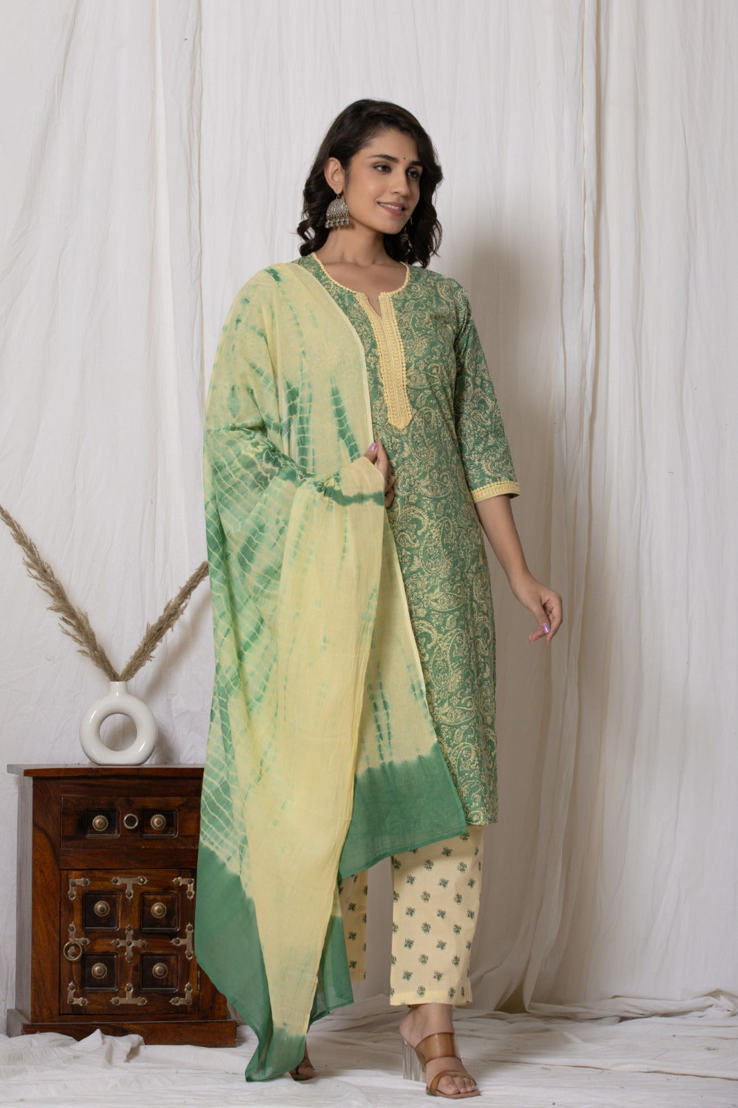 Pure Cotton (60-60) Straight Round Neck Kurta with Shibori Print Dupatta 3 Pcs